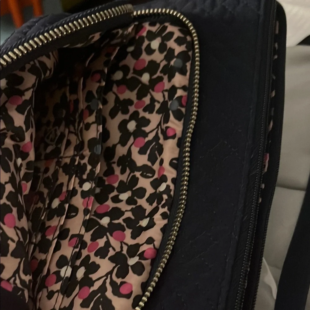 Vera Bradley Navy Quilted Crossbody Bag - Picture 3 of 7